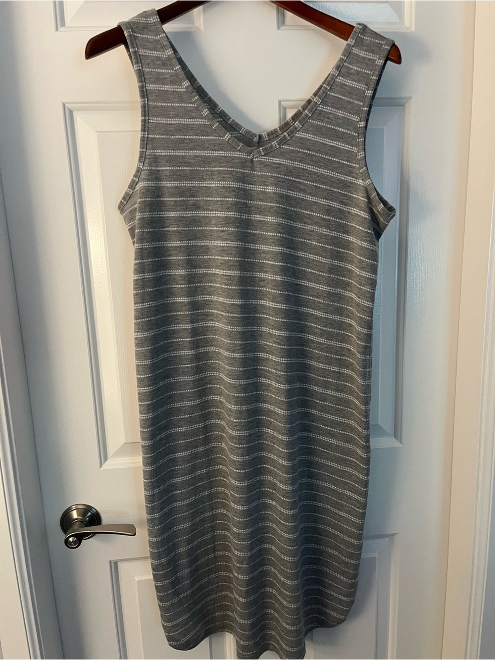 NWOT Tahari Gray Striped V-Neck Tank Nightshirt Size Large